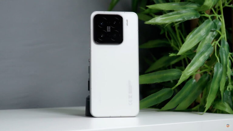 Xiaomi 15 Beauty Shot 3